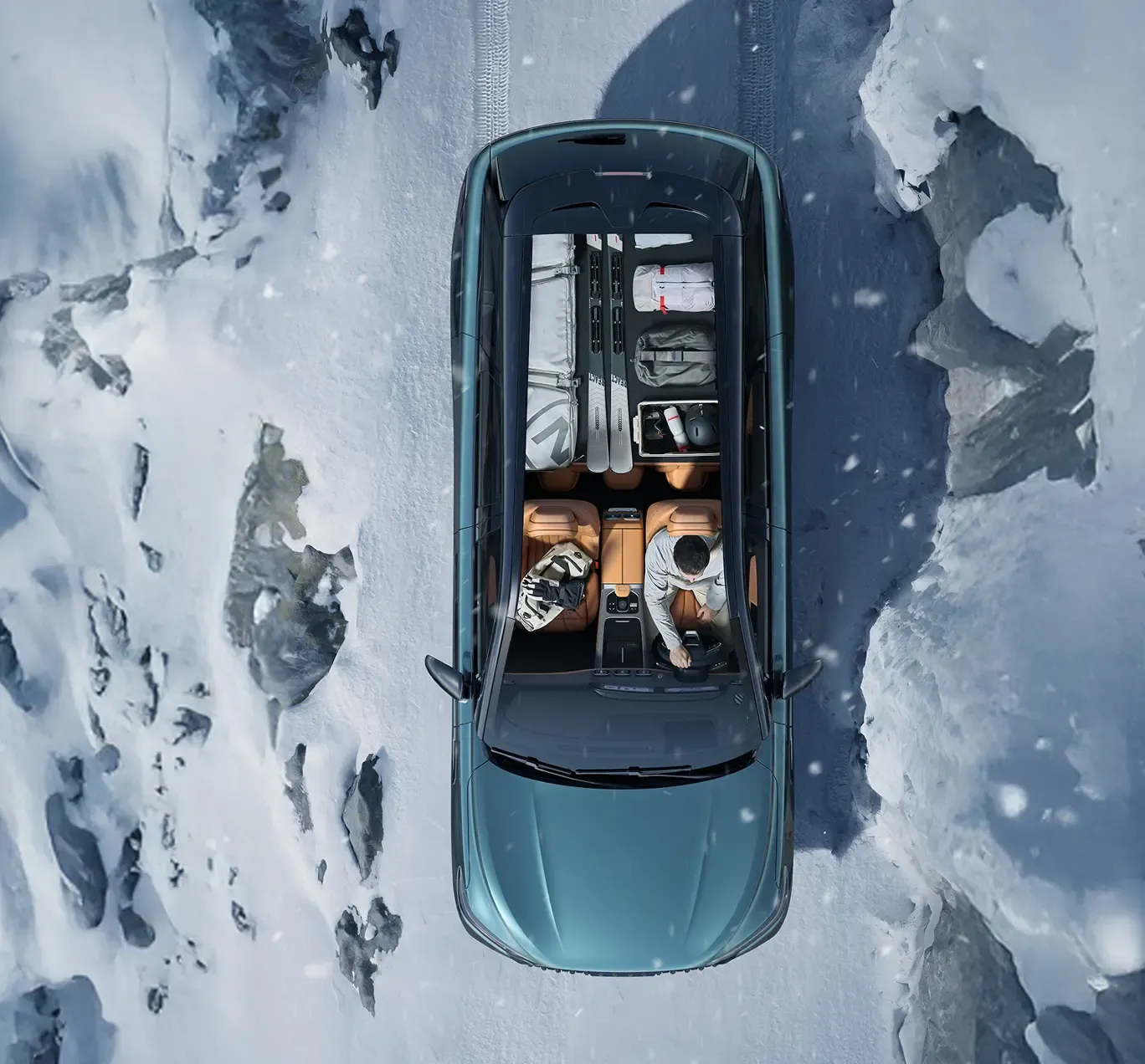 Confident Handling – Carefully tuned dynamics support smooth, predictable
movement and a confident feel on the road.